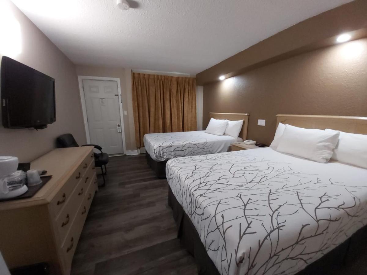 Arnprior Motor Inn Exterior photo
