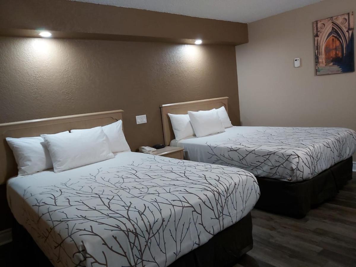 Arnprior Motor Inn Exterior photo