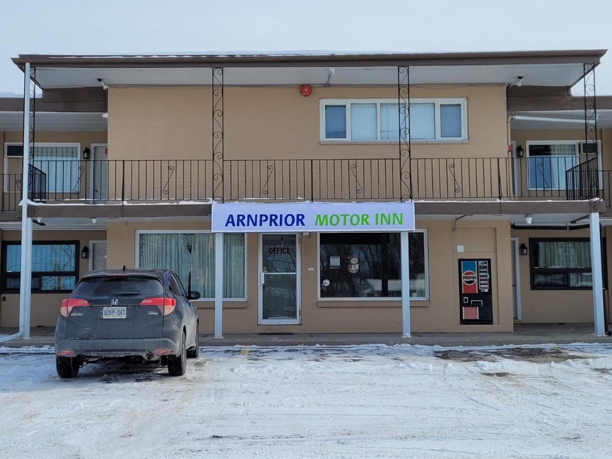Arnprior Motor Inn Exterior photo